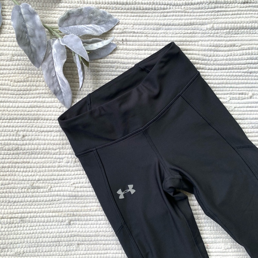 NWOT under armor heat gear leggings E-019